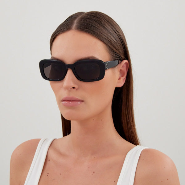 Yves Saint Laurent - M130